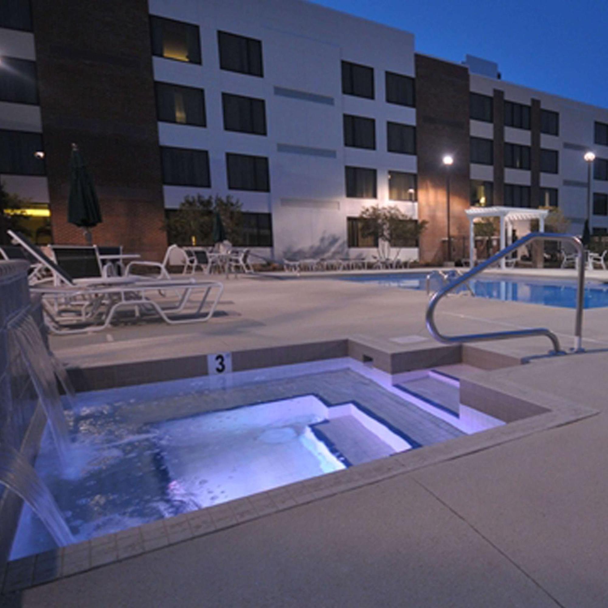 Hotel Doubletree By Hilton Rocky Mount Esterno foto