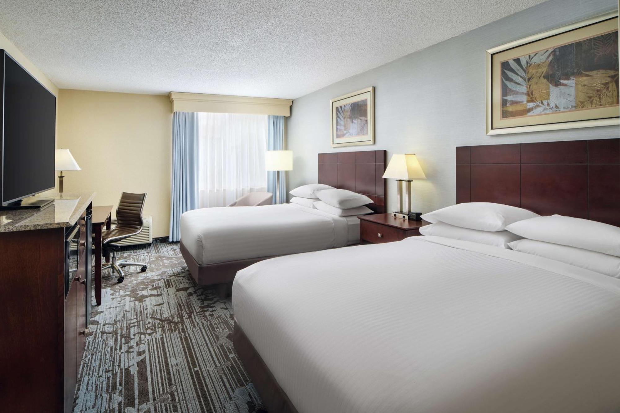 Hotel Doubletree By Hilton Rocky Mount Esterno foto