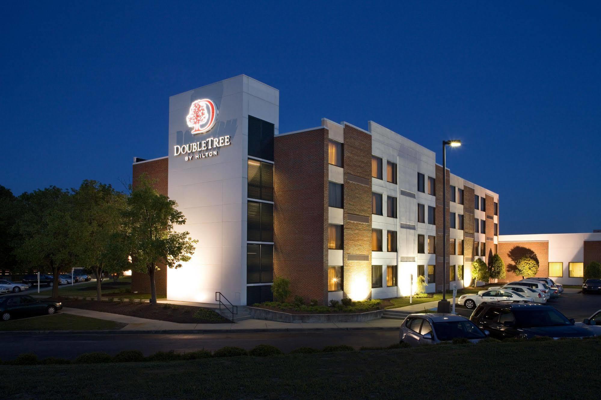 Hotel Doubletree By Hilton Rocky Mount Esterno foto